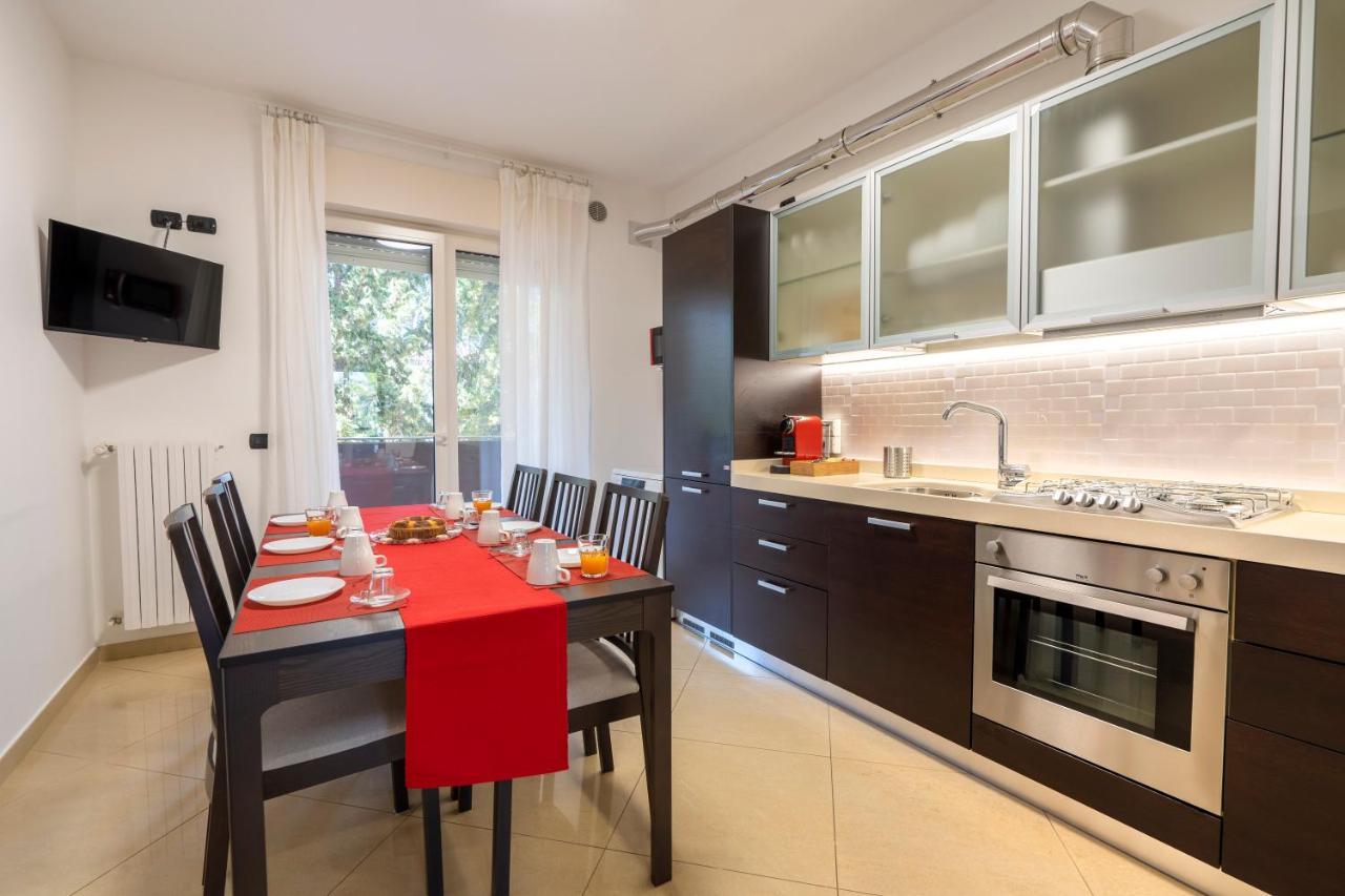 Boscoincitta With Garage And Whirlpool Tub Appartamento Bari