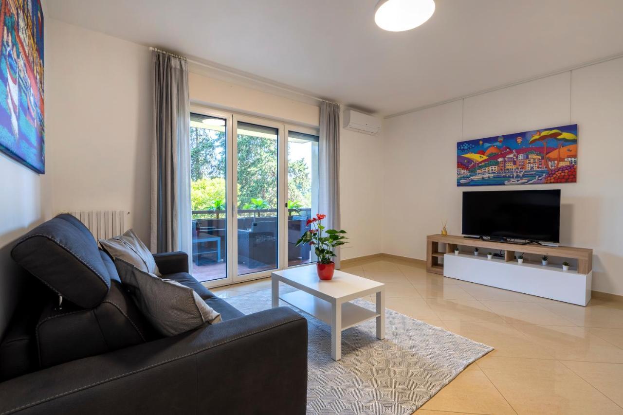 Boscoincitta With Garage And Whirlpool Tub Appartamento Bari