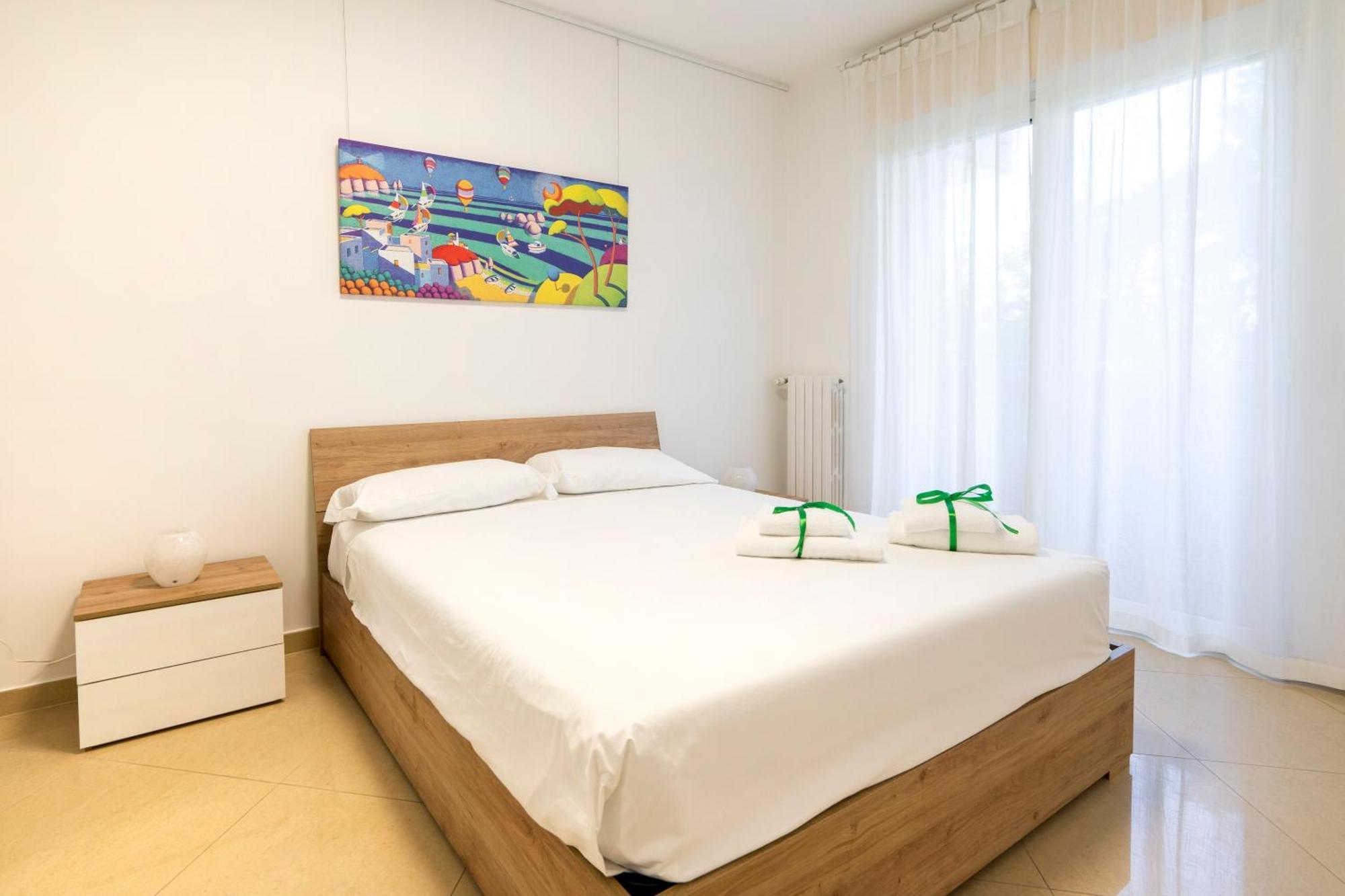 Boscoincitta With Garage And Whirlpool Tub Appartamento Bari