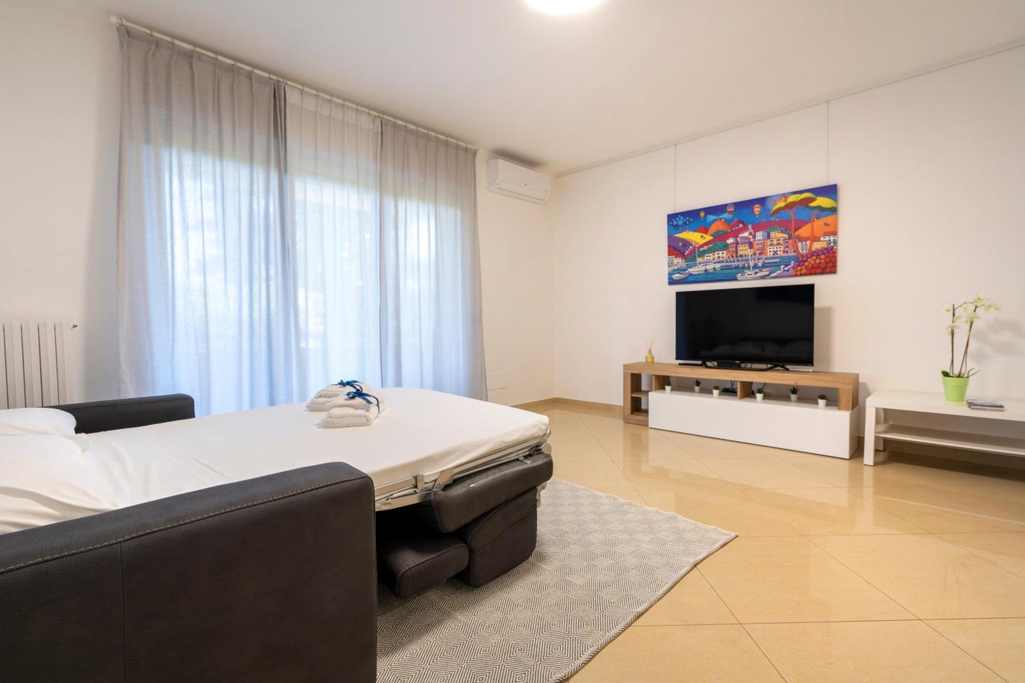 Boscoincitta With Garage And Whirlpool Tub Appartamento